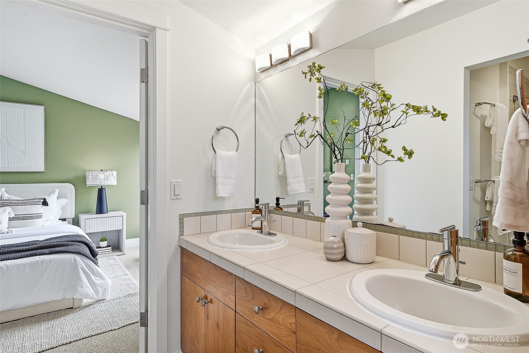 1421 NW 62nd Street #A, Seattle, WA 98107