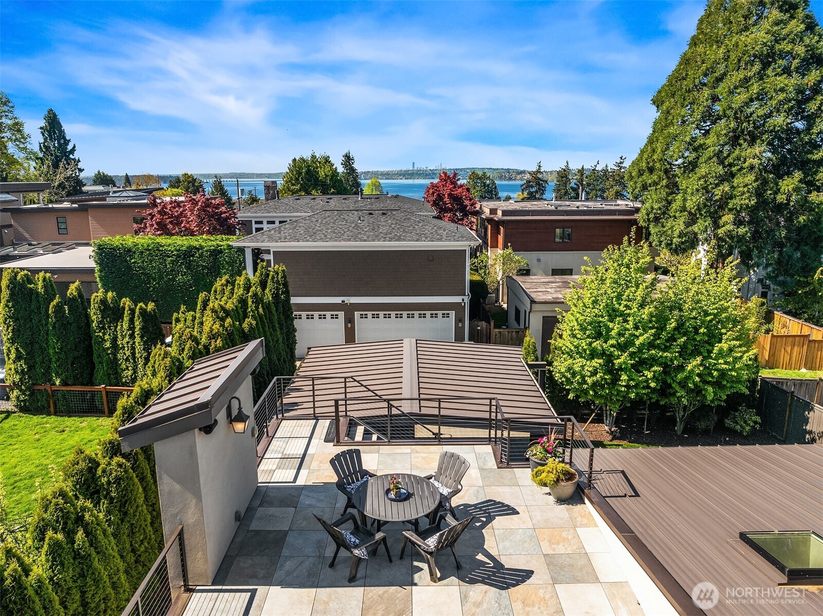 525 16th Avenue W, Kirkland, WA 98033