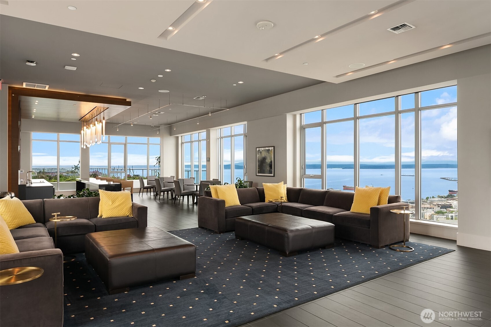 583 Battery Street #2208N, Seattle, WA 98121