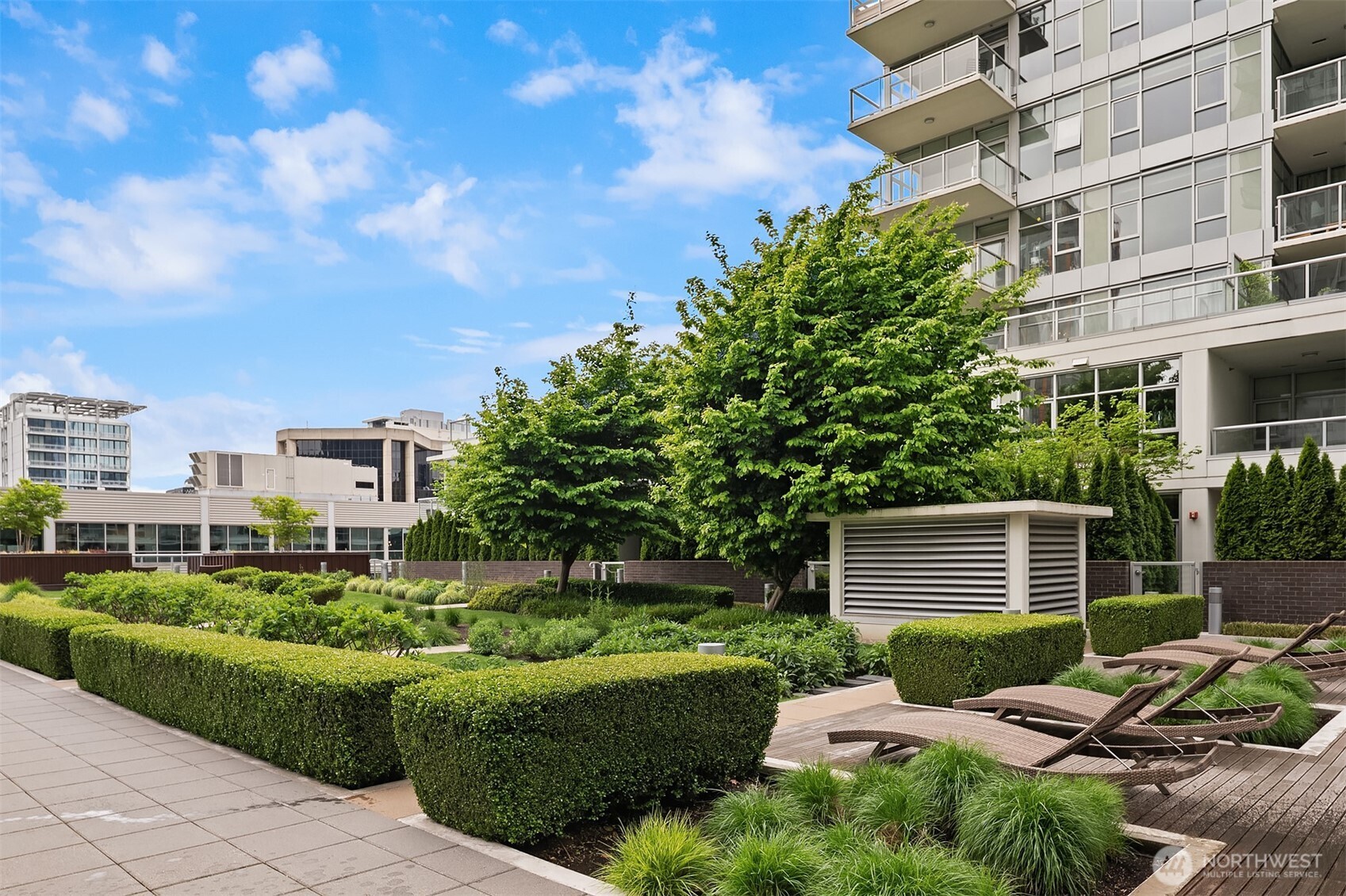 583 Battery Street #2208N, Seattle, WA 98121