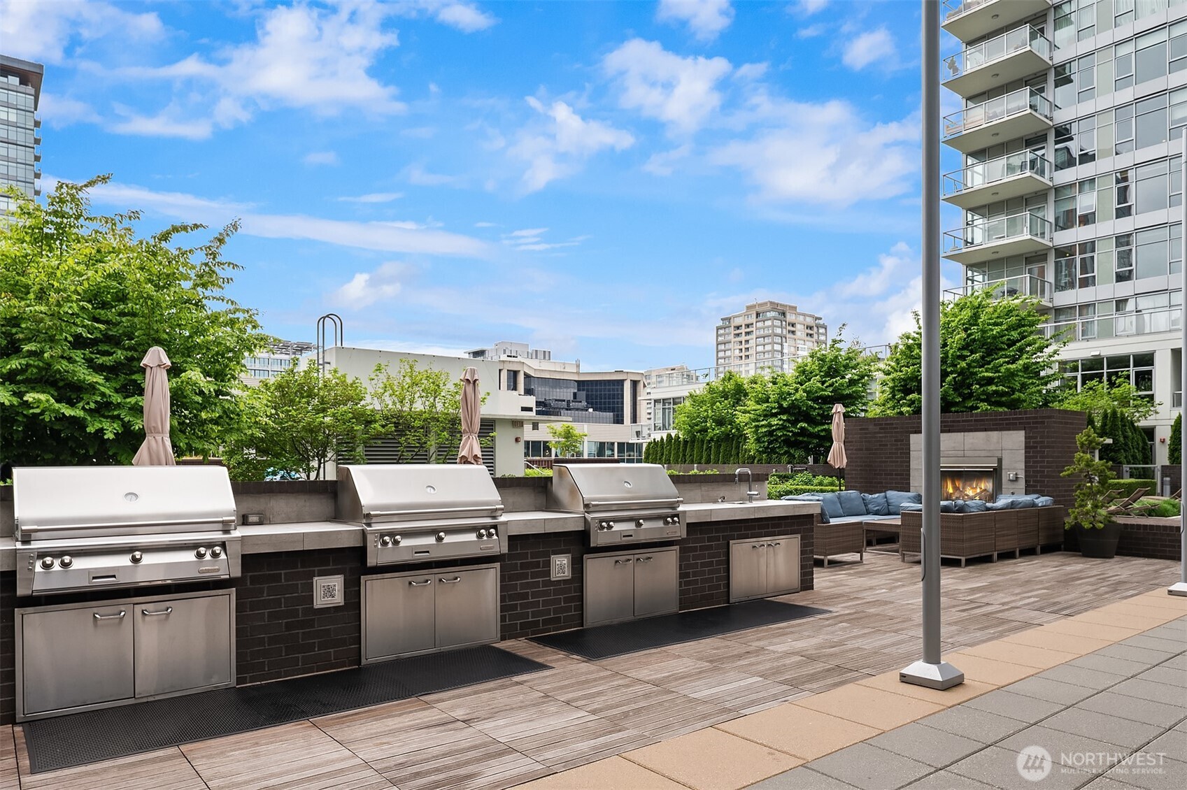583 Battery Street #2208N, Seattle, WA 98121