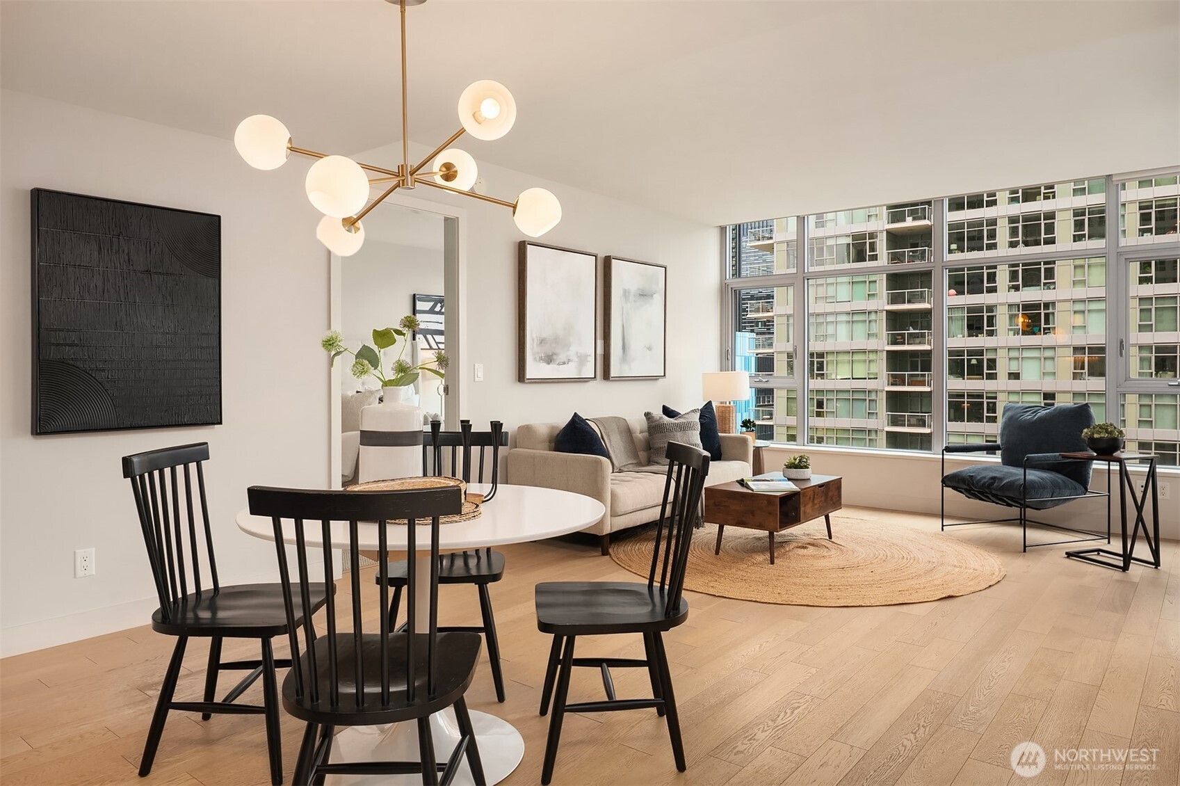 583 Battery Street #2208N, Seattle, WA 98121