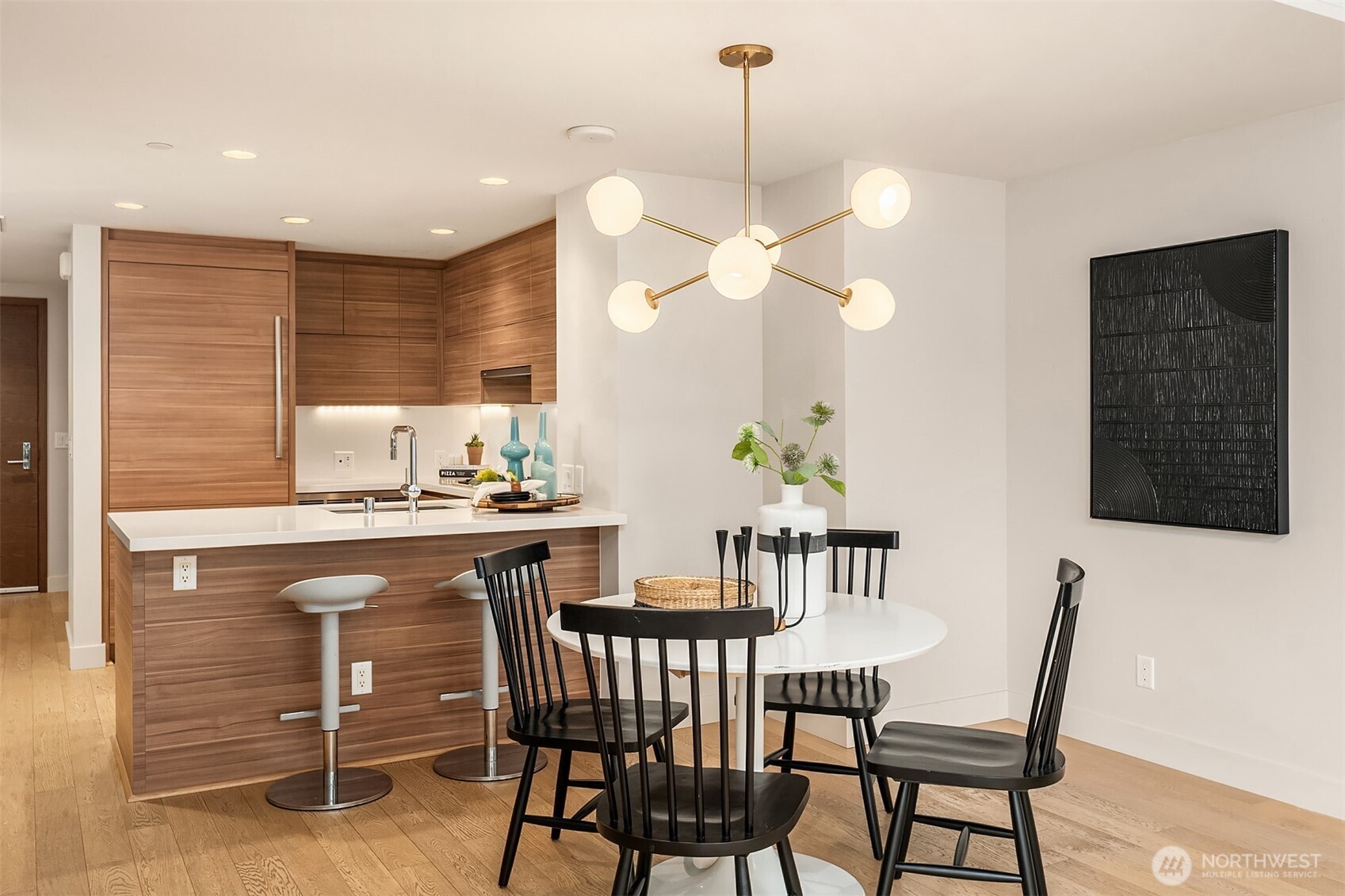 583 Battery Street #2208N, Seattle, WA 98121