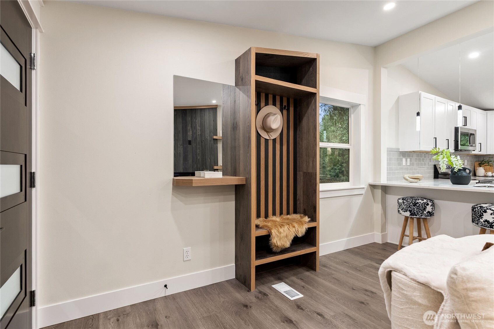 22518 Dorre Don Way , Maple Valley, WA 98038