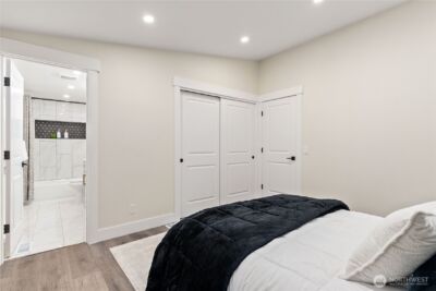 22518 Dorre Don Way , Maple Valley, WA 98038 - Photo 29