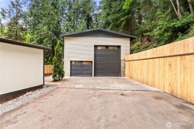 22518 Dorre Don Way , Maple Valley, WA 98038 - Photo 34