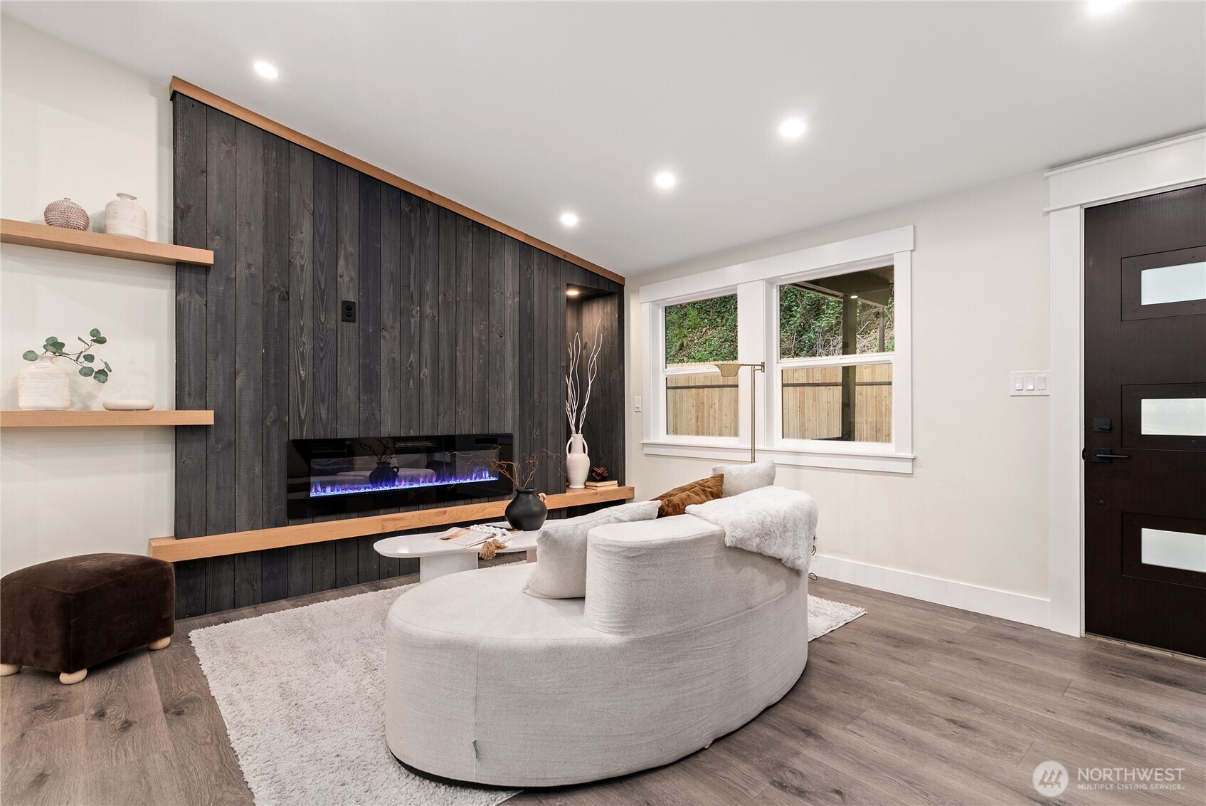 22518 Dorre Don Way , Maple Valley, WA 98038