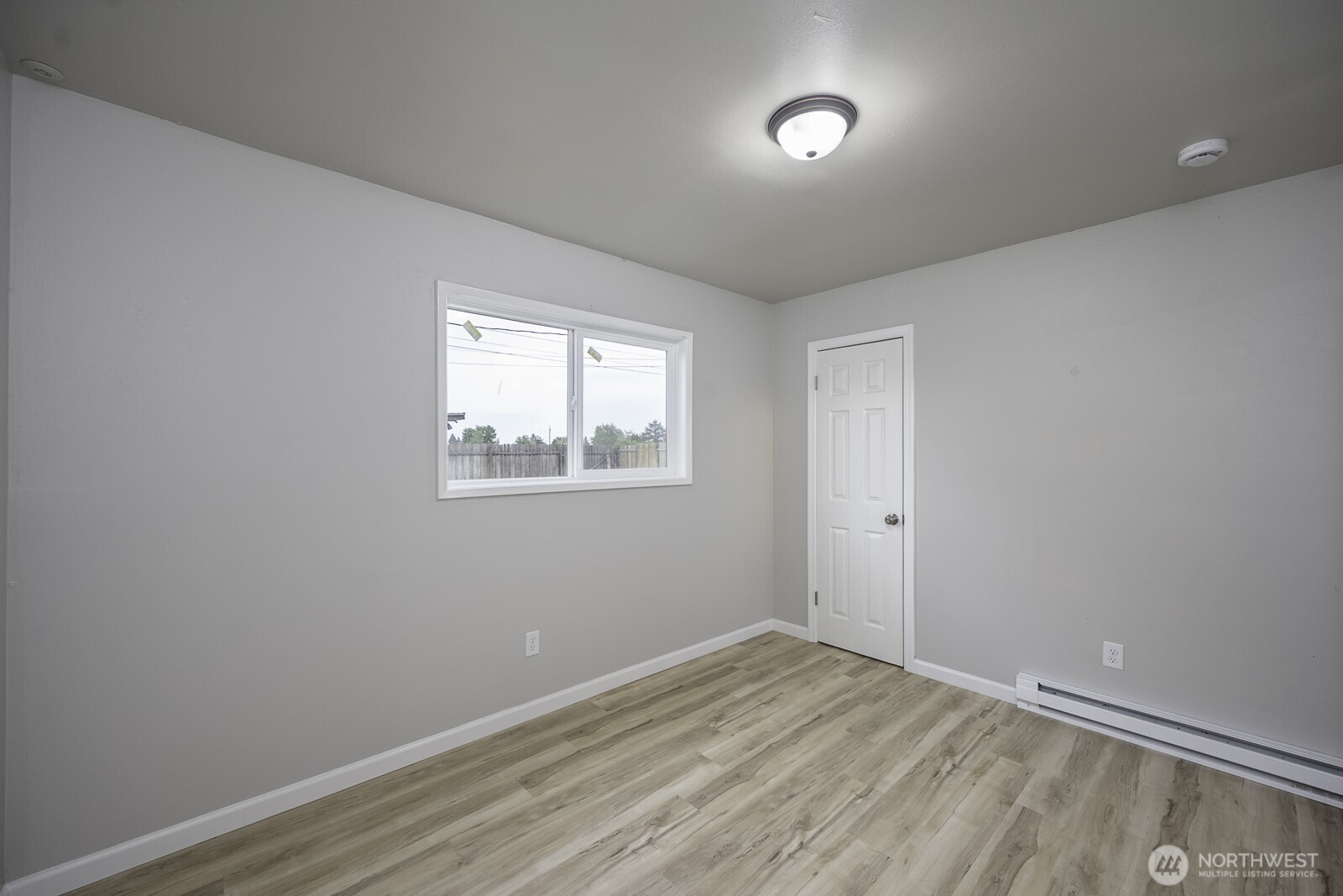 4253 NE Lincoln Drive , Moses Lake, WA 98837