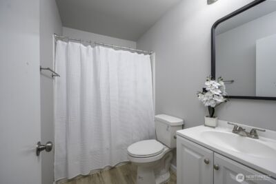 4253 NE Lincoln Drive , Moses Lake, WA 98837 - Photo 12