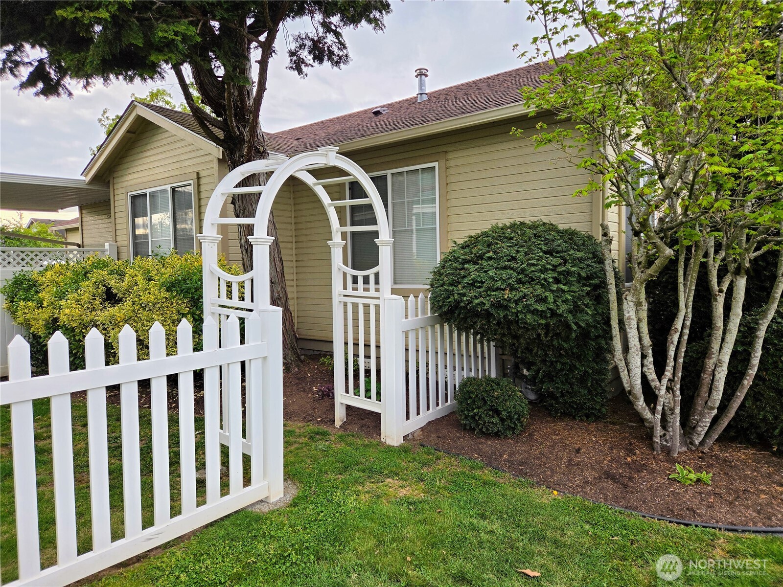 2185 Eastwood Way , Lynden, WA 98264