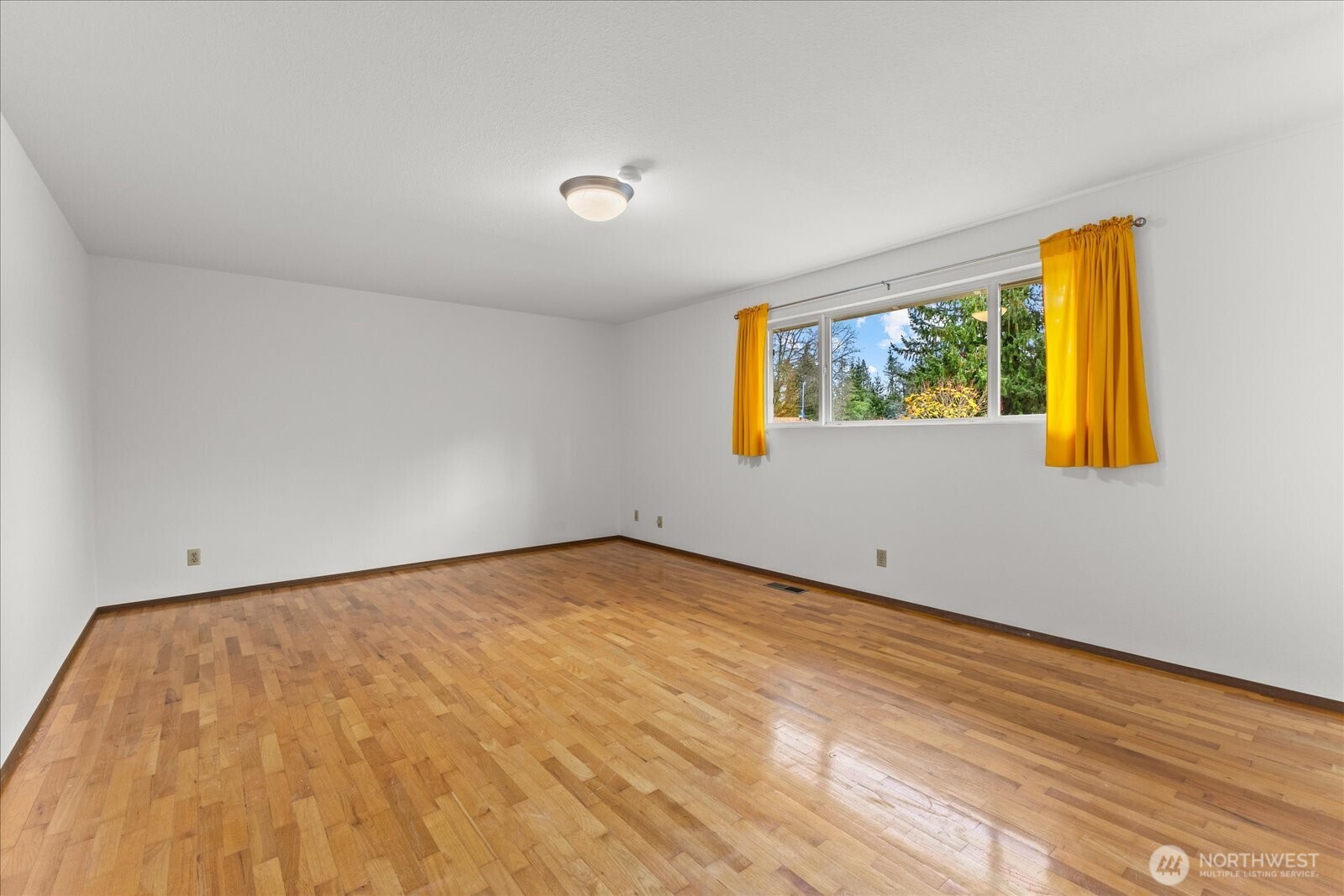 1007 174th Avenue NE, Bellevue, WA 98008