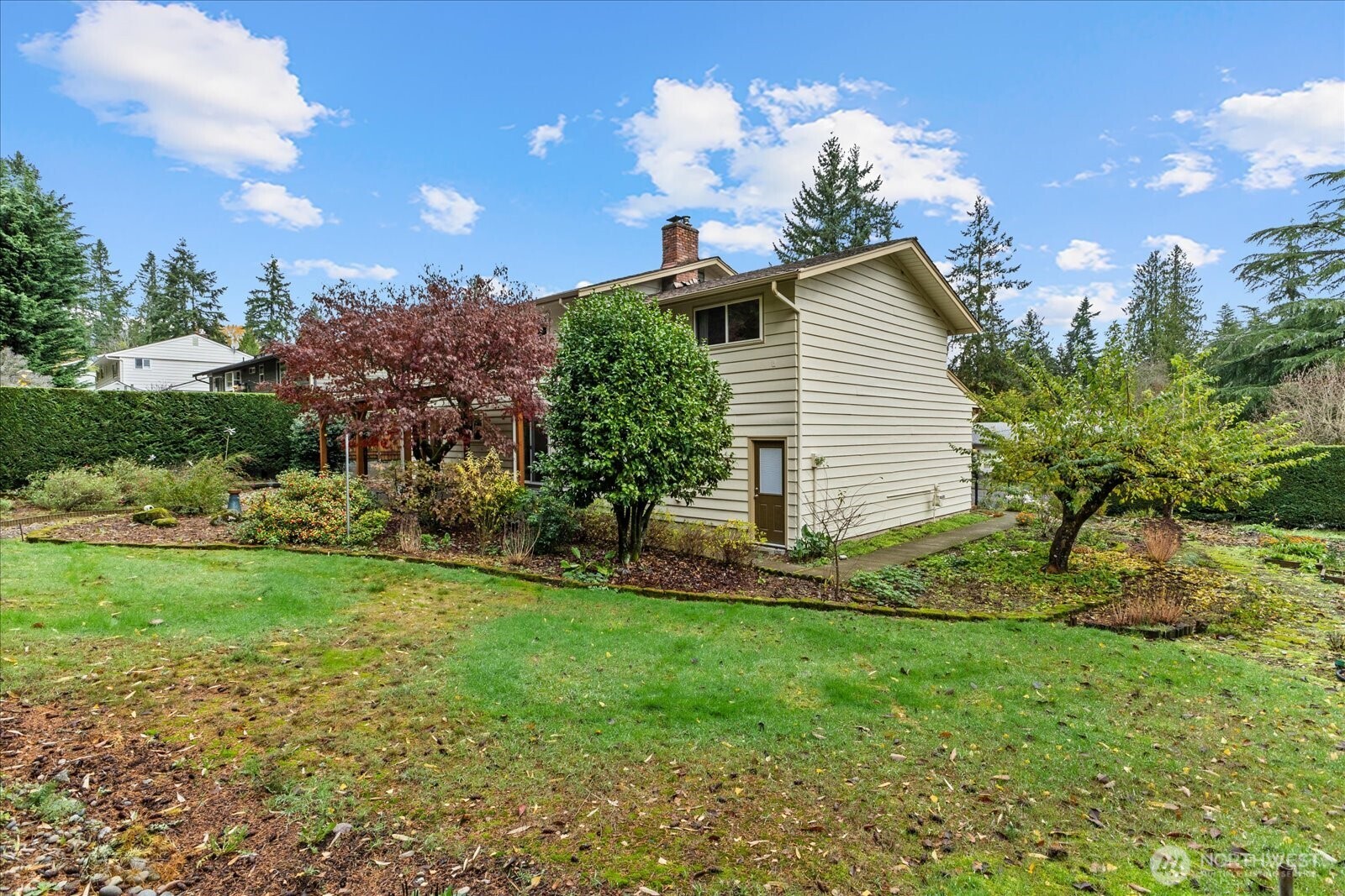1007 174th Avenue NE, Bellevue, WA 98008