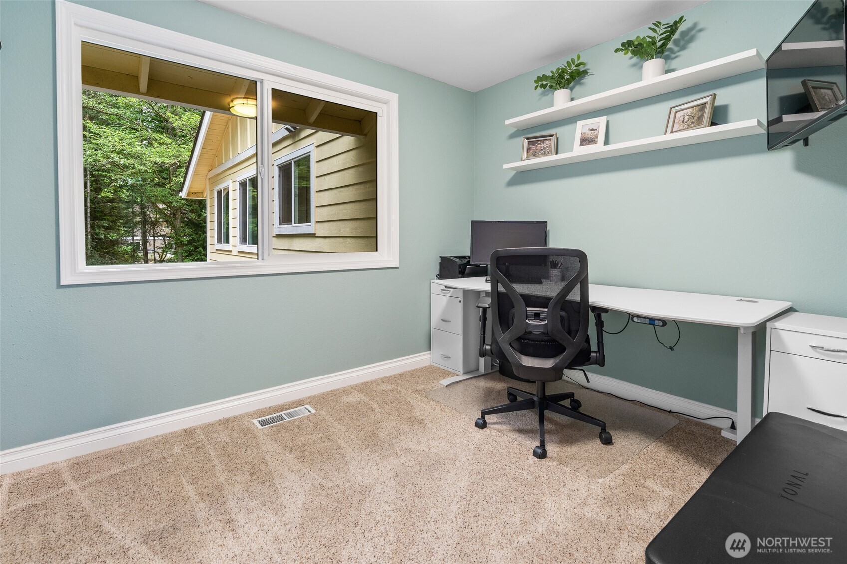 18104 NE 196th Street , Woodinville, WA 98077