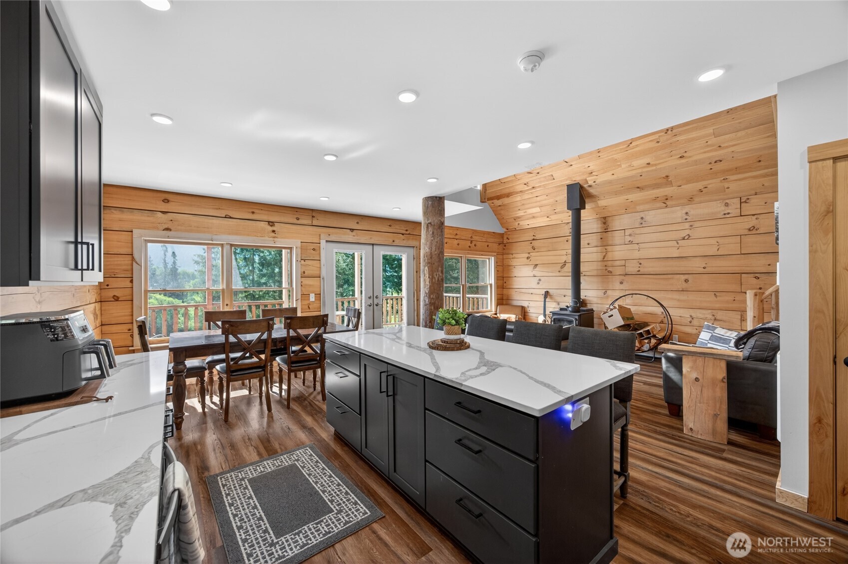 180 Carr Road , Randle, WA 98377