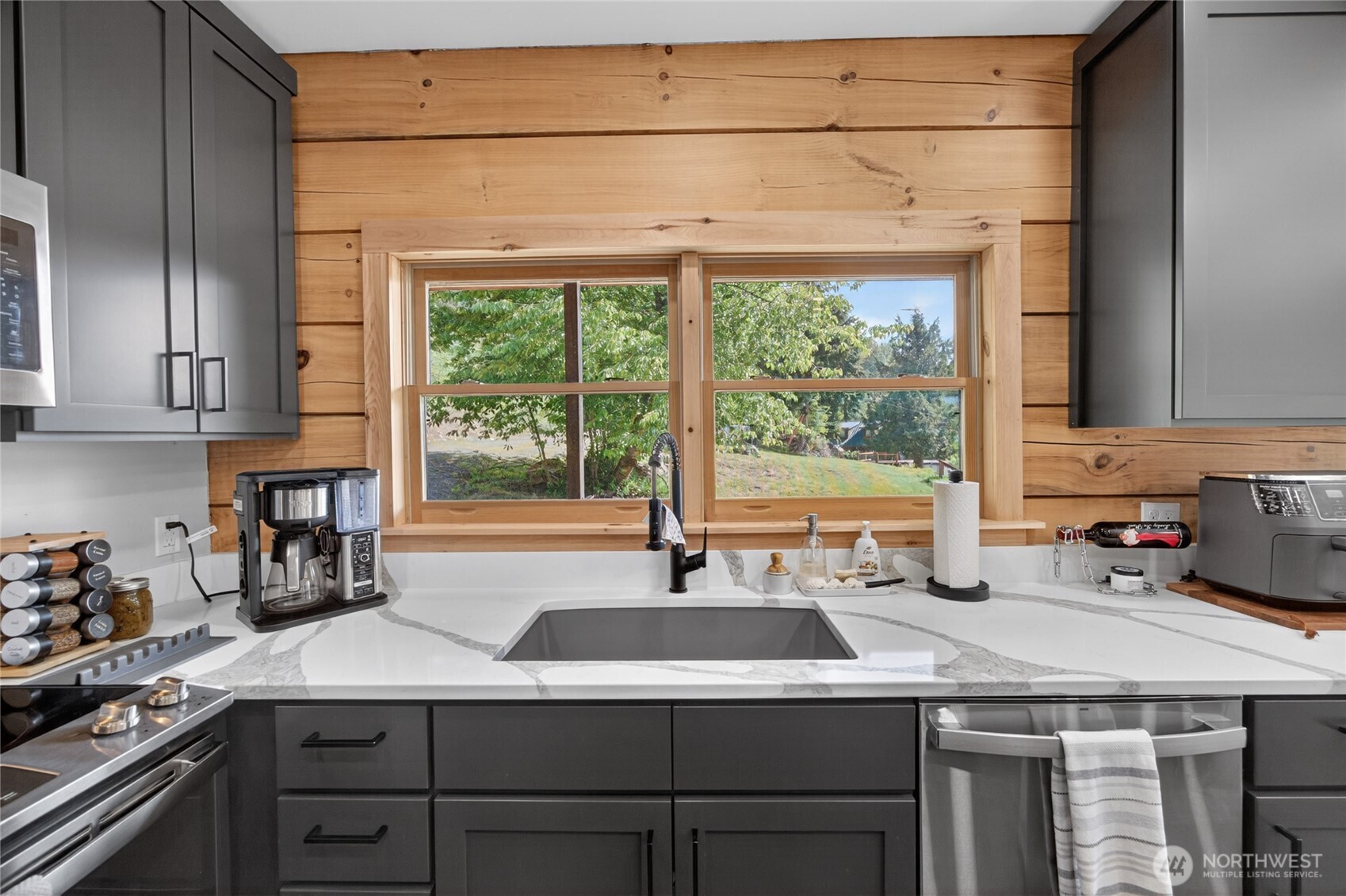 180 Carr Road , Randle, WA 98377