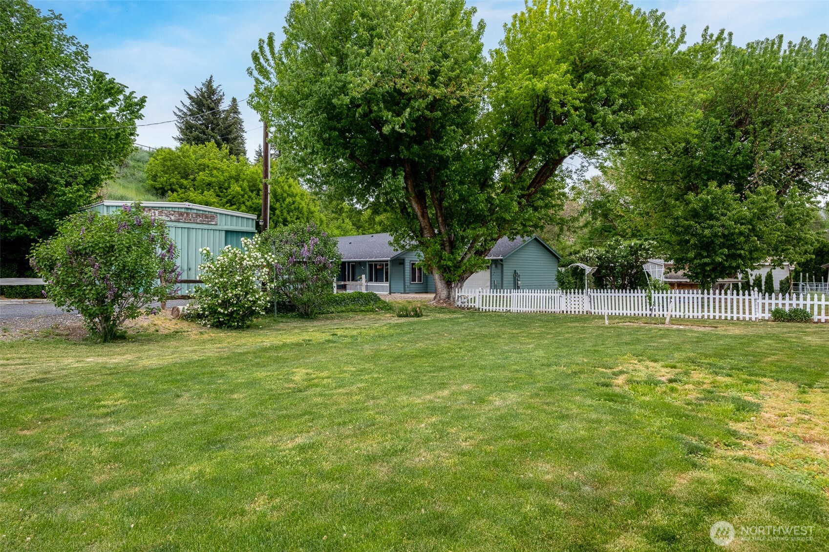 5197 Regan Road , Cashmere, WA 98815-1239