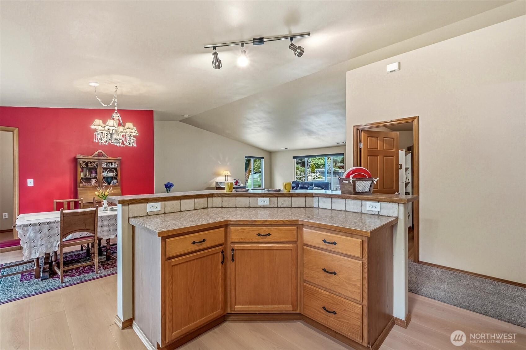 5197 Regan Road , Cashmere, WA 98815-1239