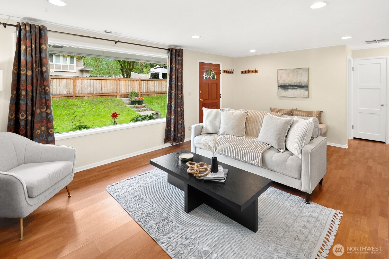16511 22nd Avenue NE, Shoreline, WA 98155
