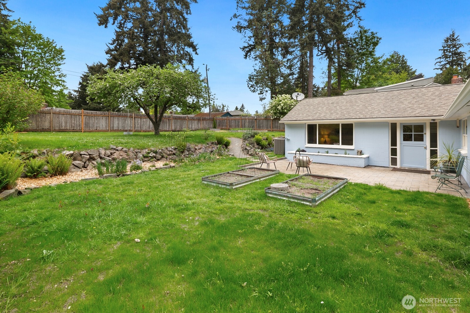 16511 22nd Avenue NE, Shoreline, WA 98155