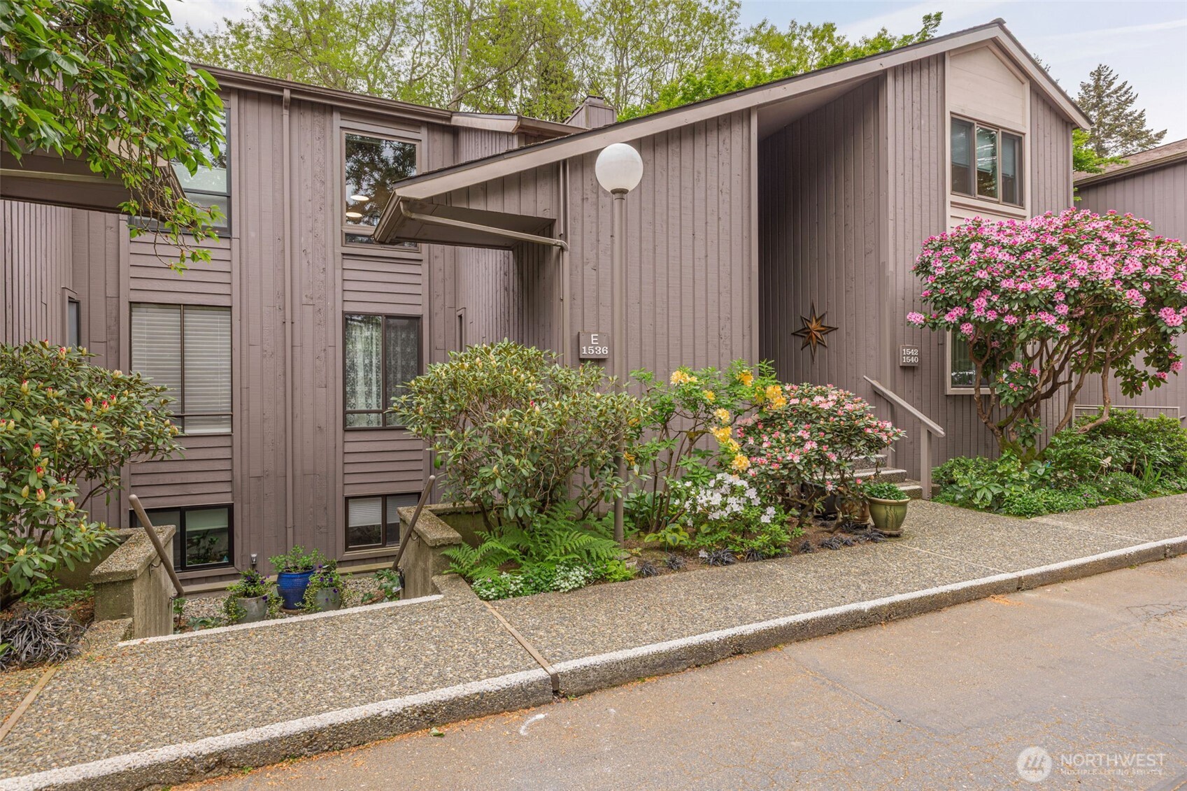 1542 NE 140th Street #E6, Seattle, WA 98125