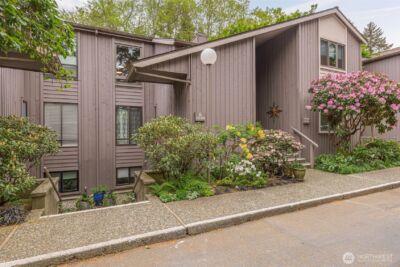 1542 NE 140th Street #E6, Seattle, WA 98125