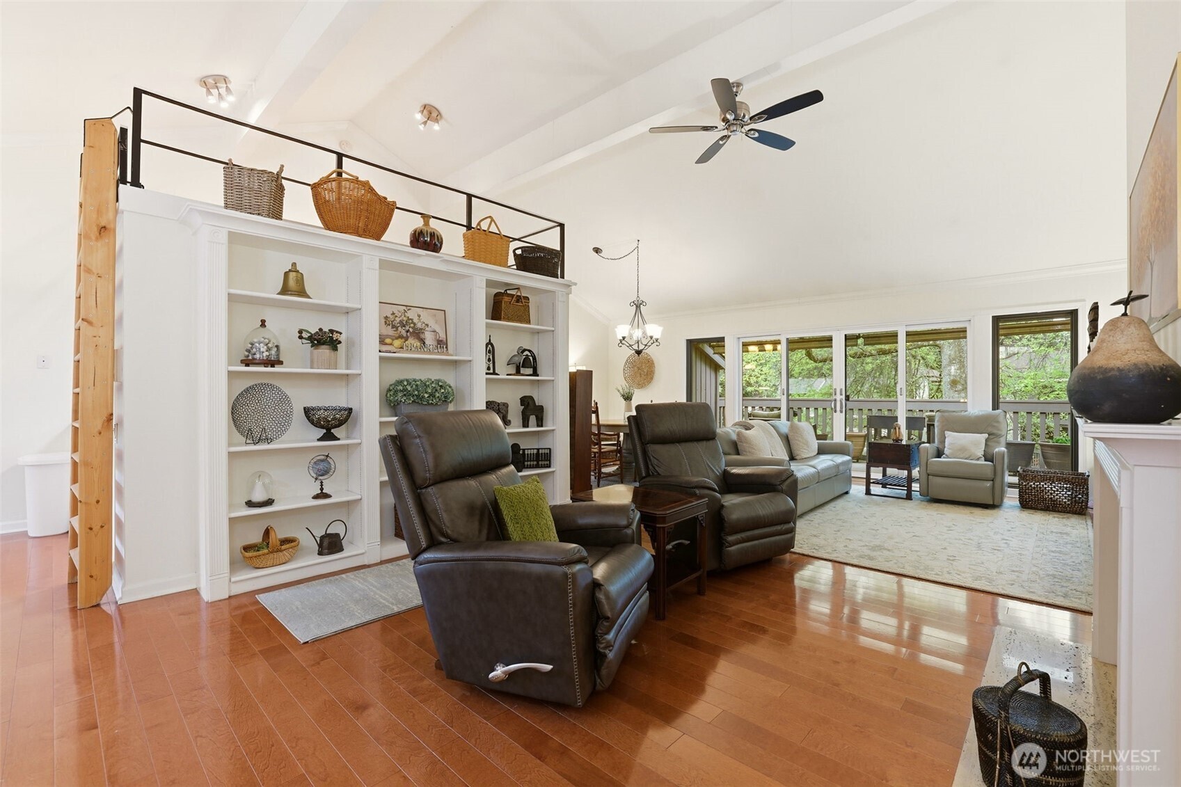 1542 NE 140th Street #E6, Seattle, WA 98125
