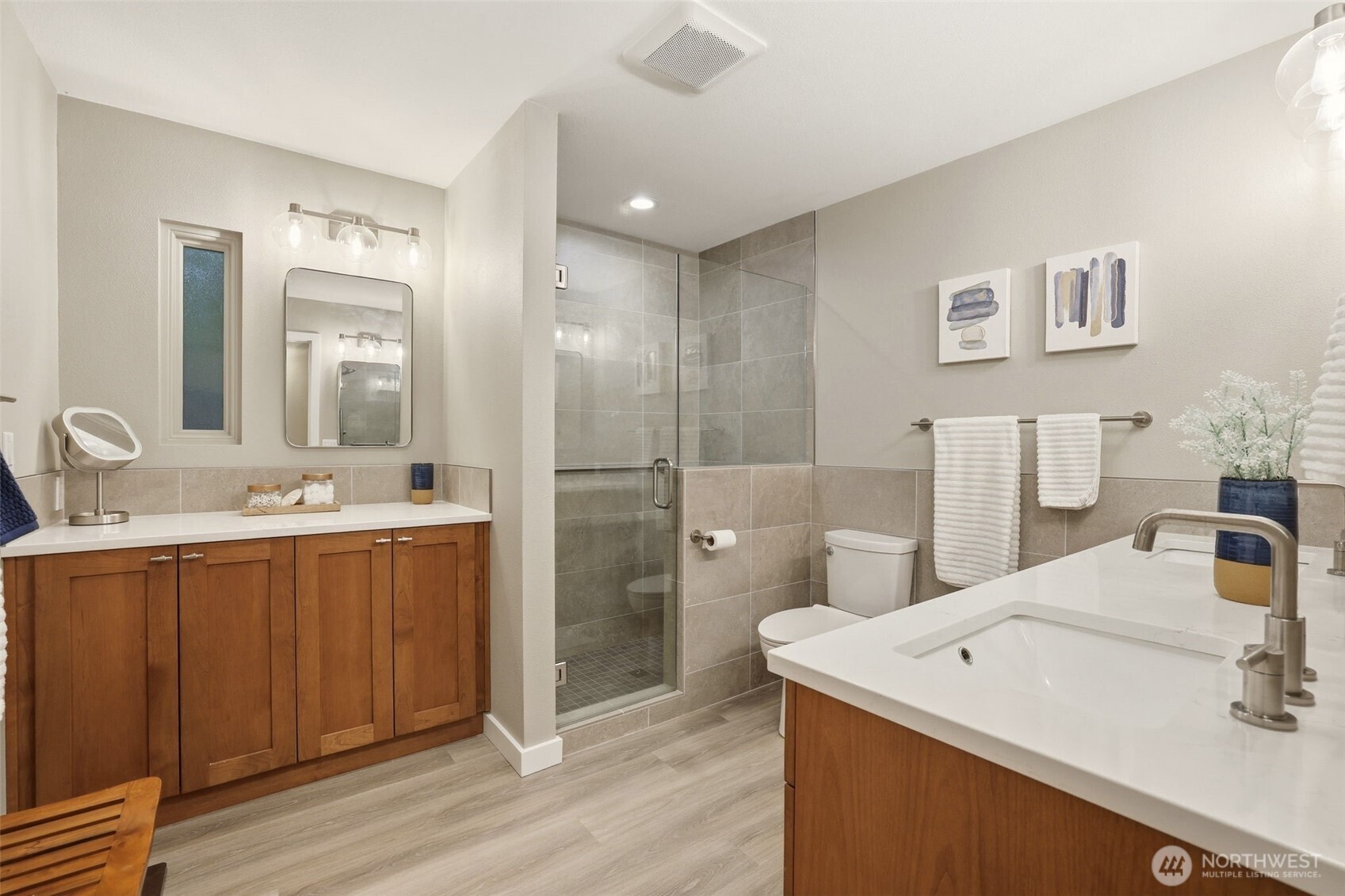 1542 NE 140th Street #E6, Seattle, WA 98125