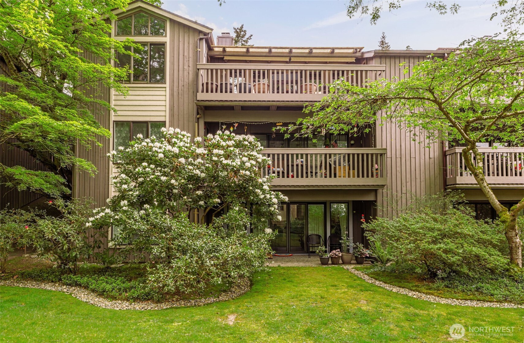 1542 NE 140th Street #E6, Seattle, WA 98125
