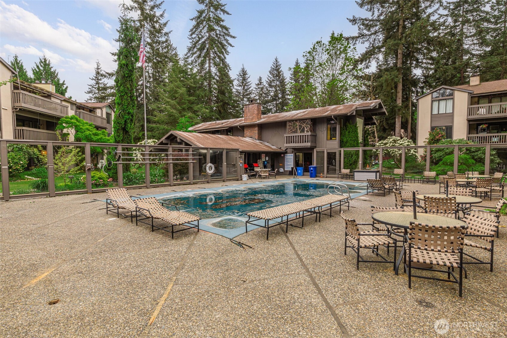 1542 NE 140th Street #E6, Seattle, WA 98125