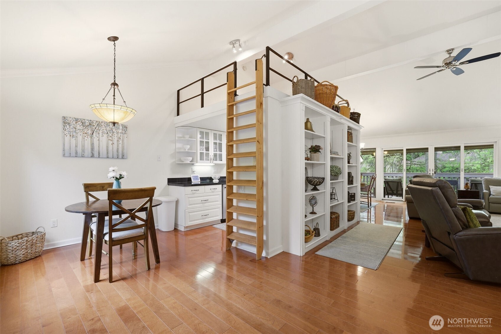 1542 NE 140th Street #E6, Seattle, WA 98125