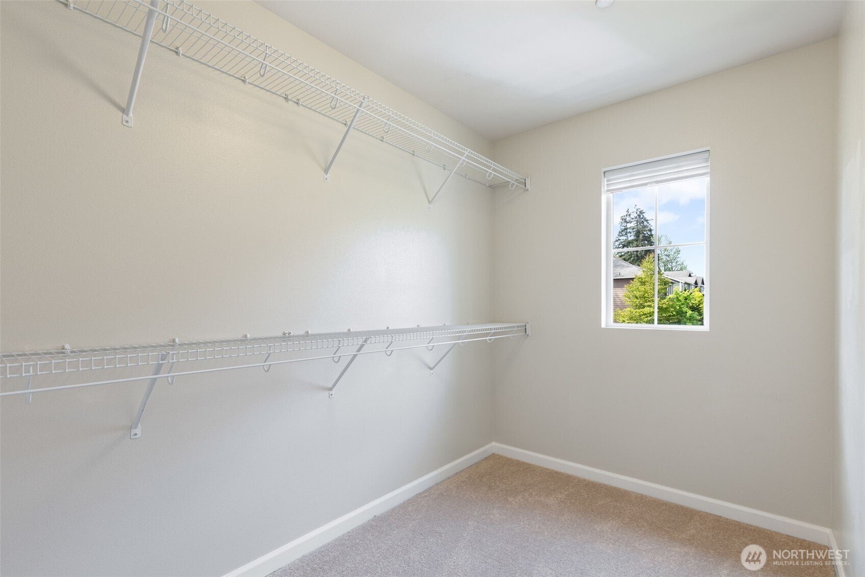 19728 77th Place NE, Kenmore, WA 98028