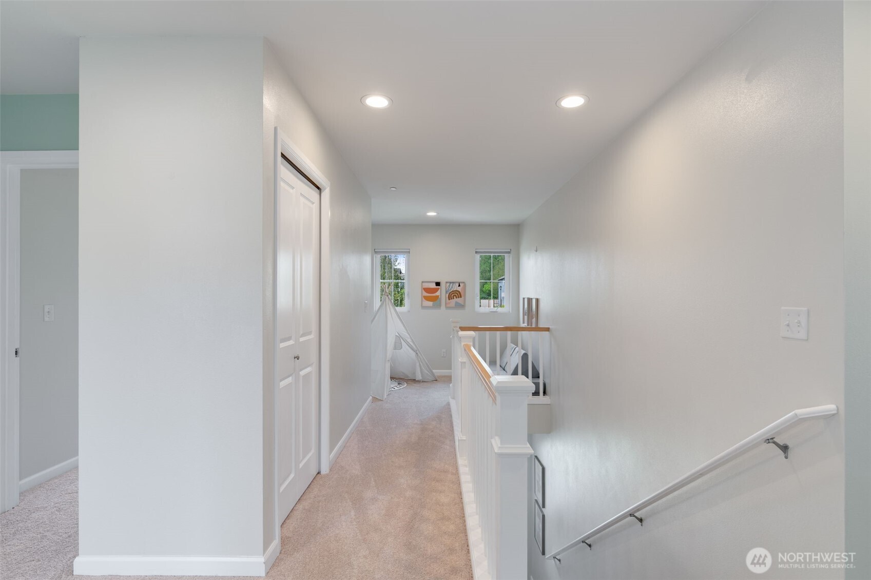 19728 77th Place NE, Kenmore, WA 98028