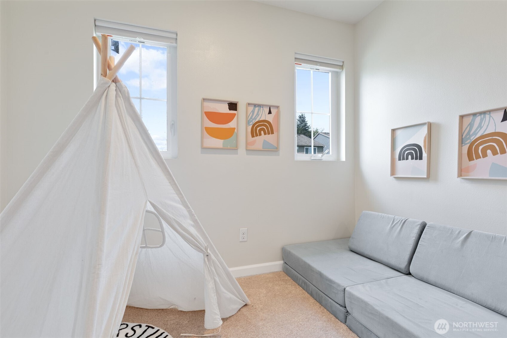 19728 77th Place NE, Kenmore, WA 98028