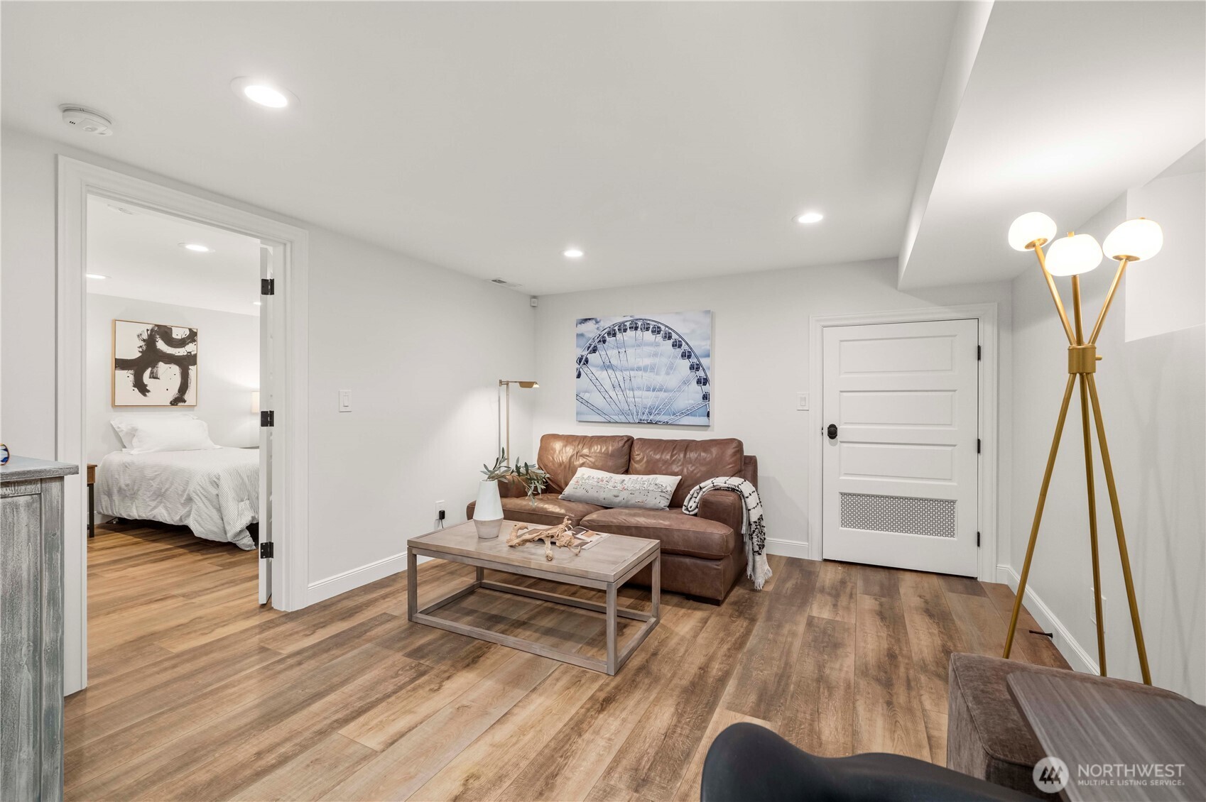 321 Lee Street , Seattle, WA 98109