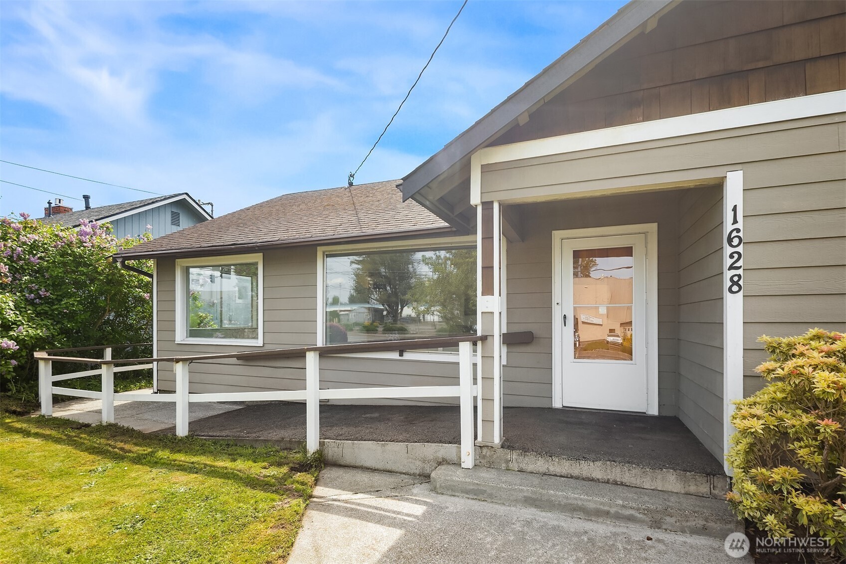 1628 Grove Street , Marysville, WA 98270