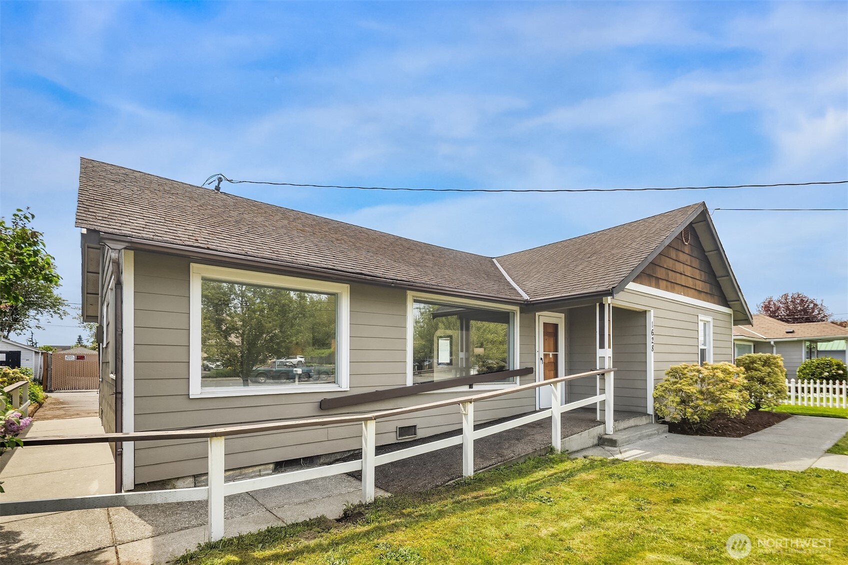 1628 Grove Street , Marysville, WA 98270