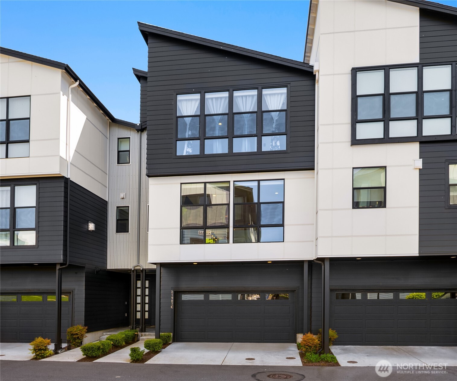 21907 25th St SE #Unit C, Bothell, WA 98021