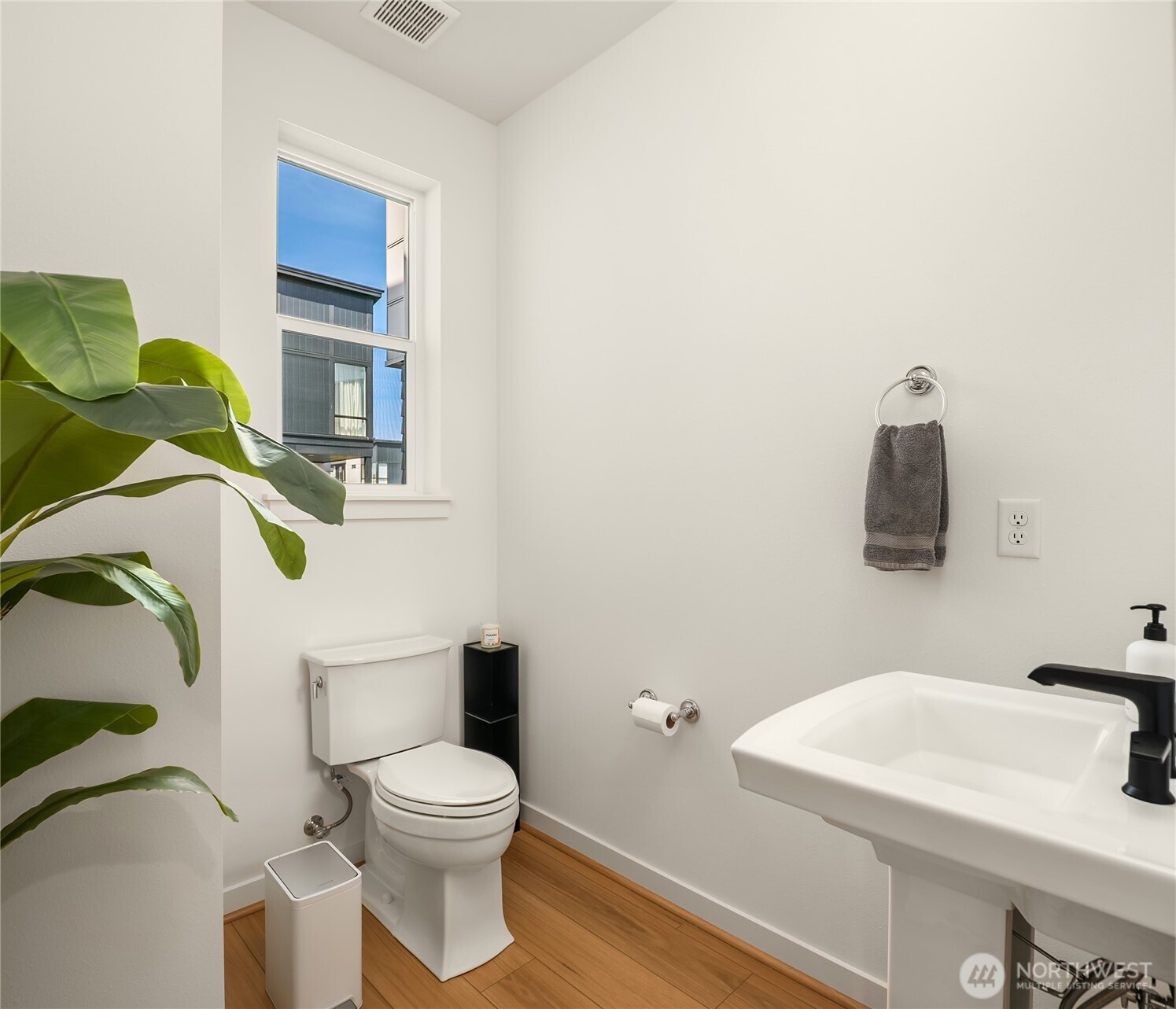 21907 25th St SE #Unit C, Bothell, WA 98021