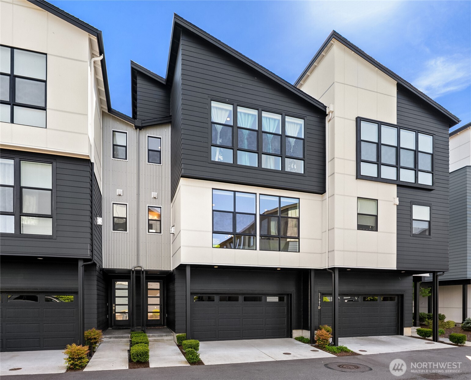 21907 25th St SE #Unit C, Bothell, WA 98021