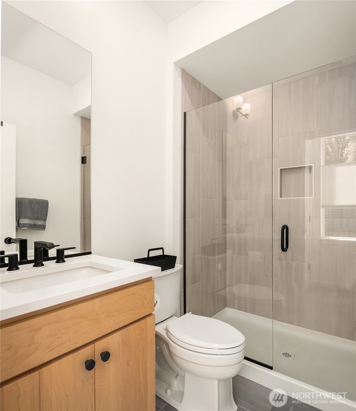 21907 25th St SE #Unit C, Bothell, WA 98021