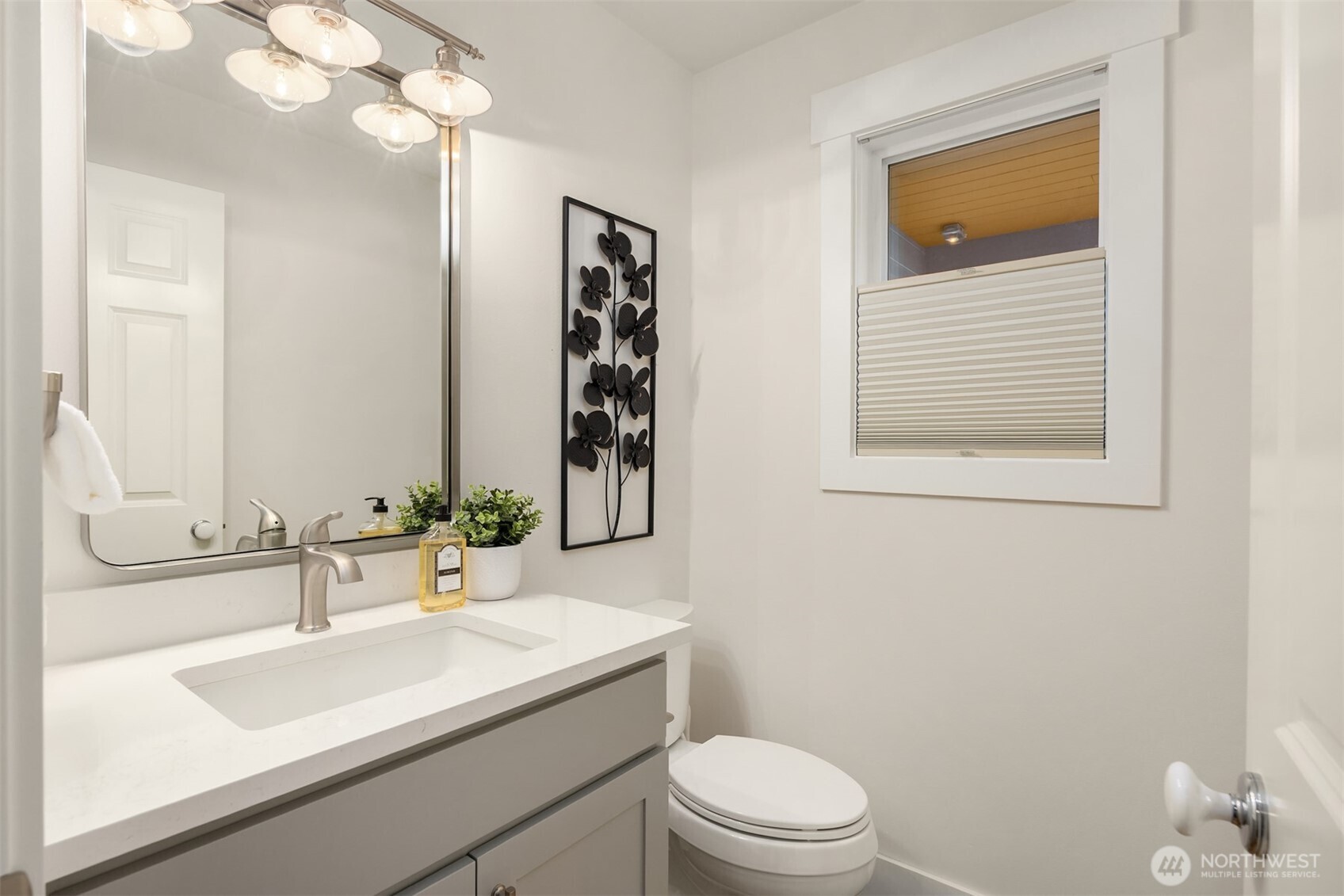 24628 Hillbend Lane NE, Kingston, WA 98346