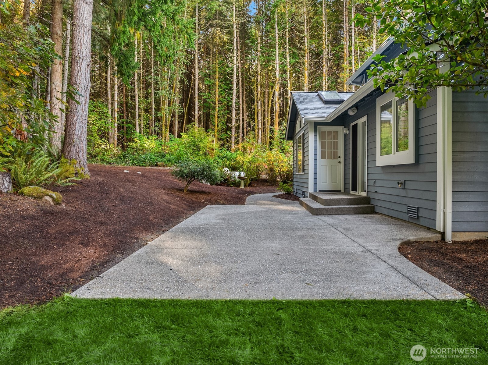 24628 Hillbend Lane NE, Kingston, WA 98346