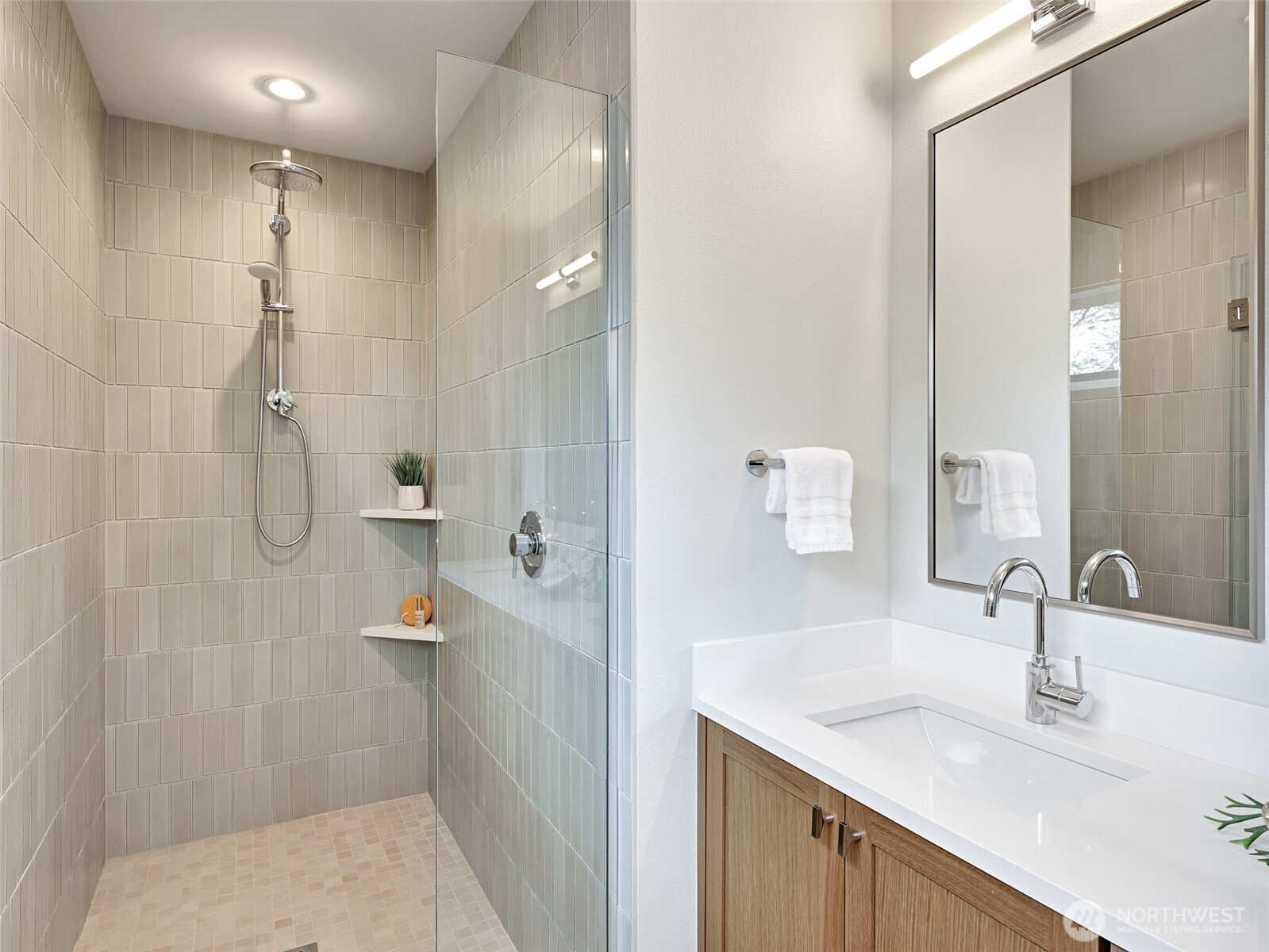 1416 A N 47th Street , Seattle, WA 98103