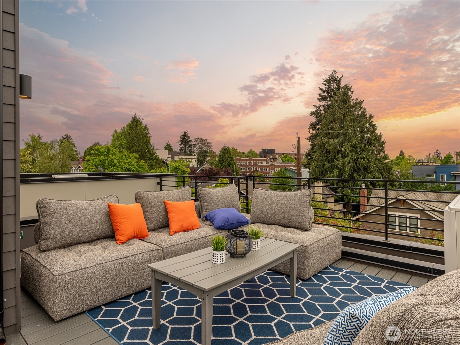 1416 A N 47th Street , Seattle, WA 98103