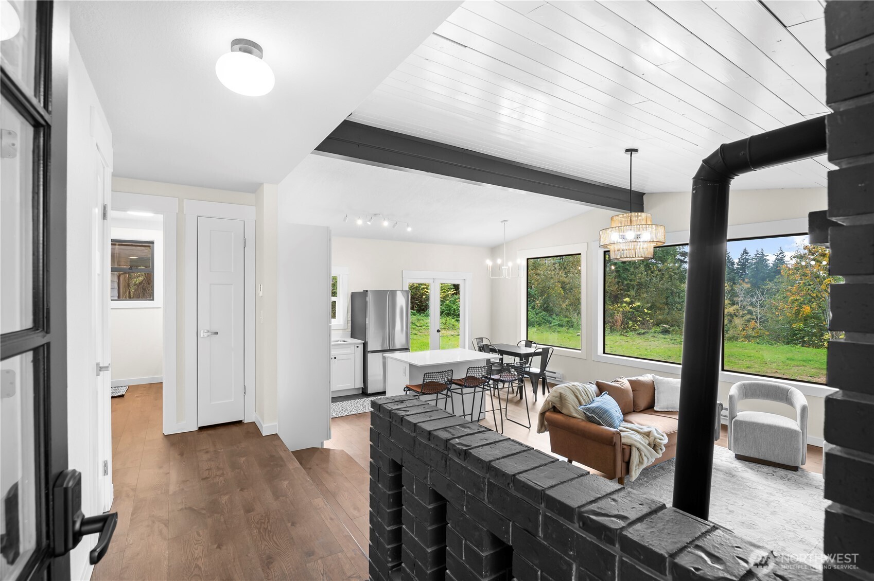 940 Hoppy Trail Way , Camano Island, WA 98282-6574
