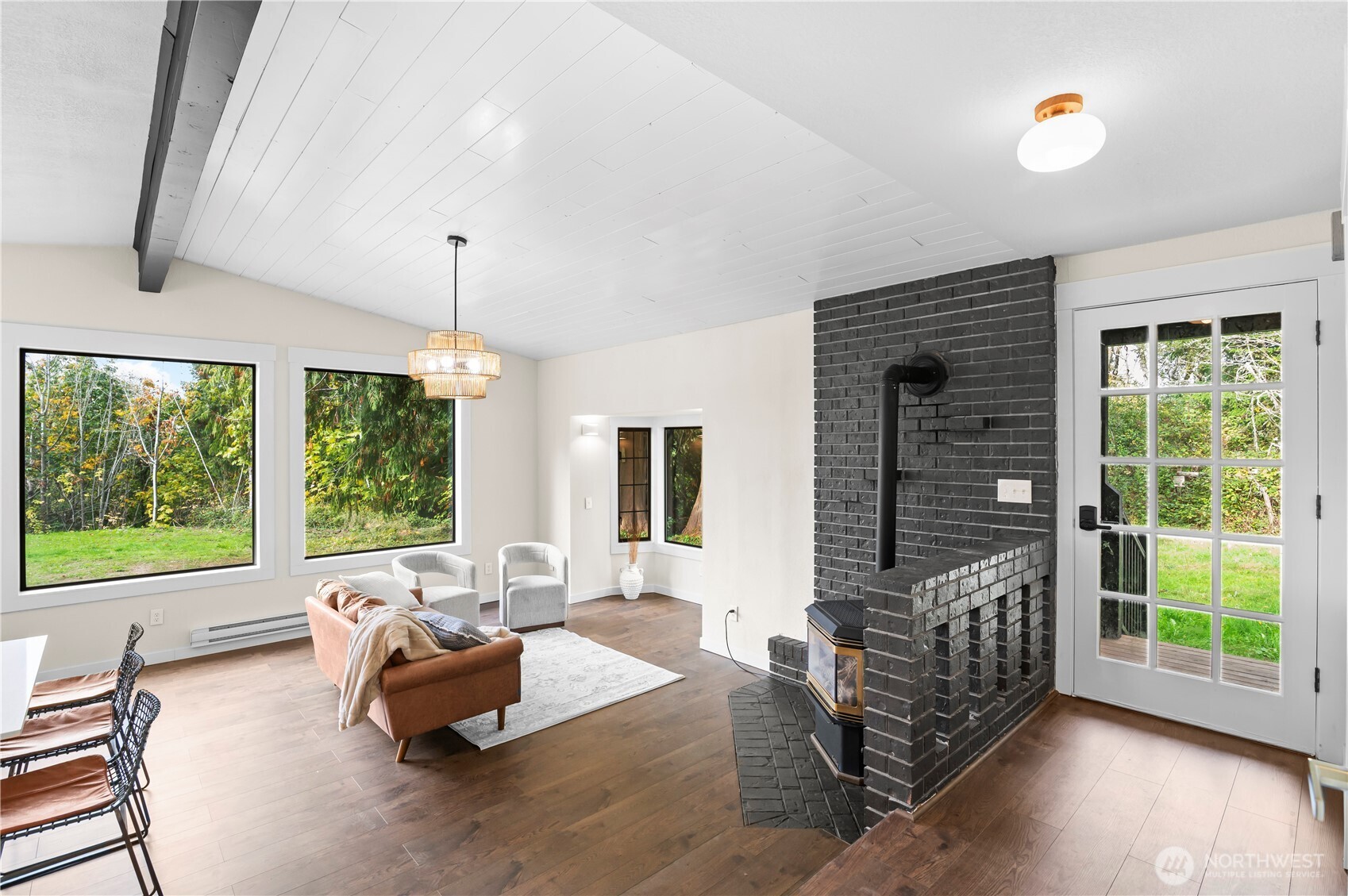 940 Hoppy Trail Way , Camano Island, WA 98282-6574