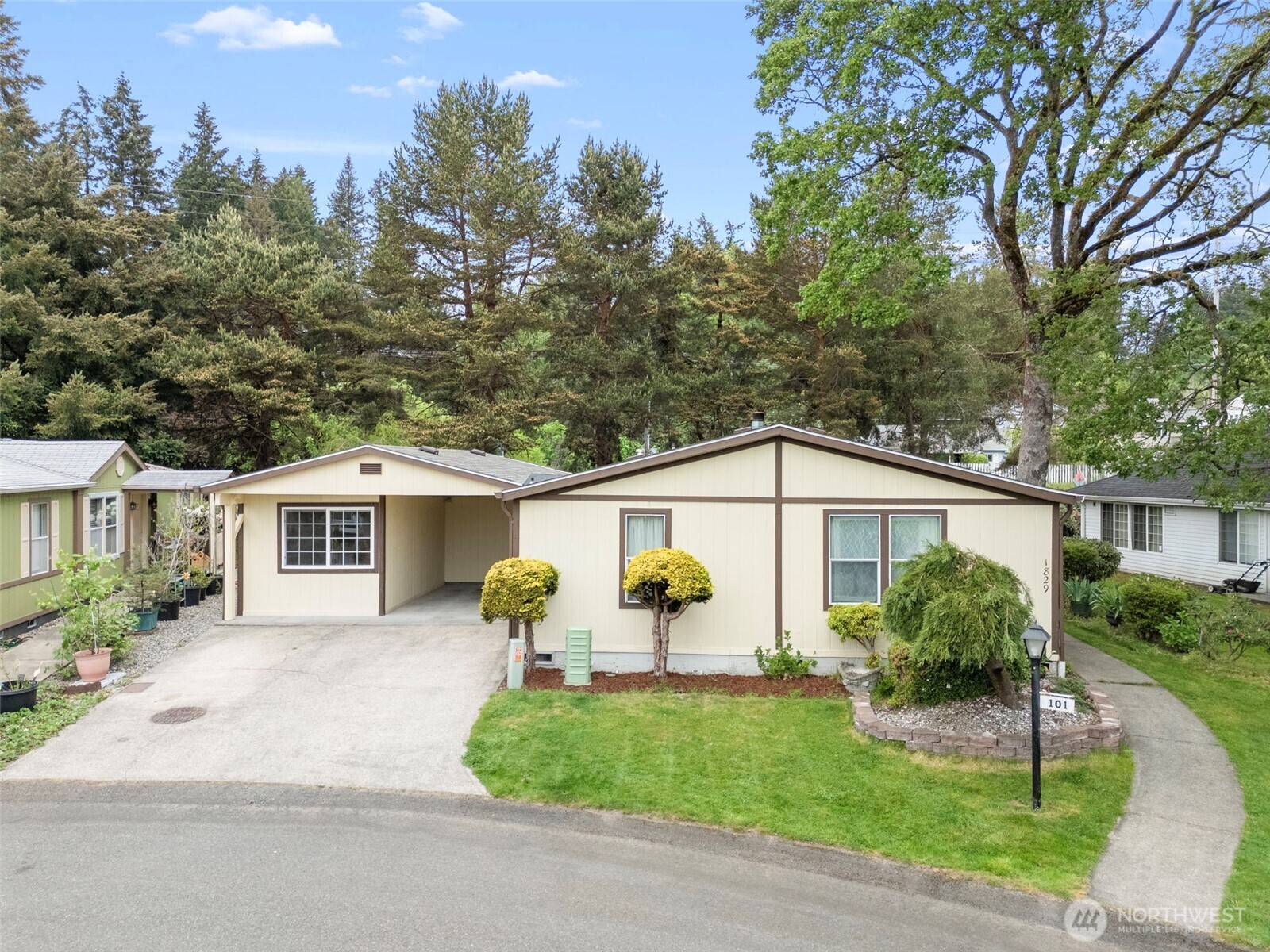 1829 137th Street E #101, Tacoma, WA 98445