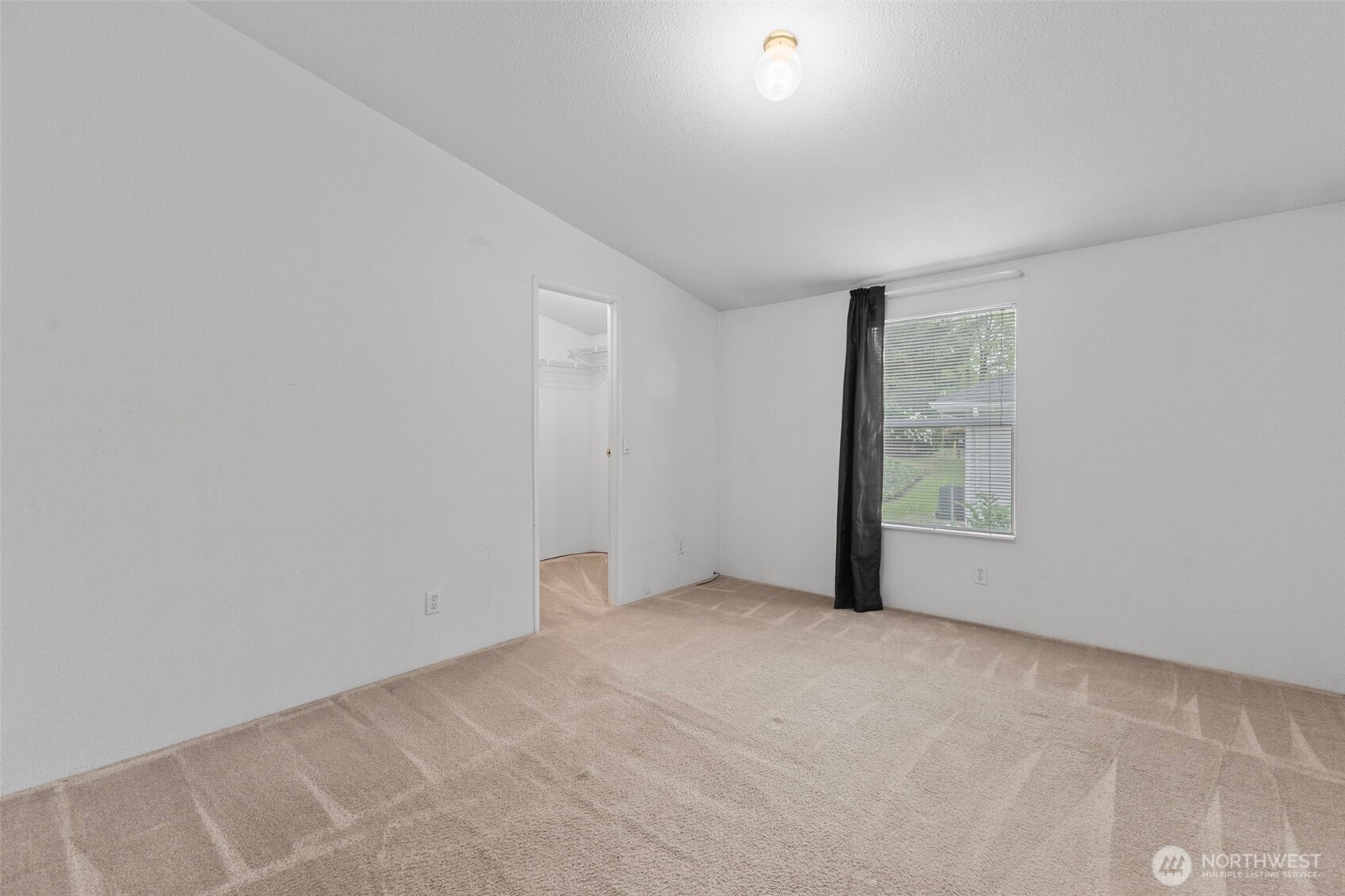 1829 137th Street E #101, Tacoma, WA 98445