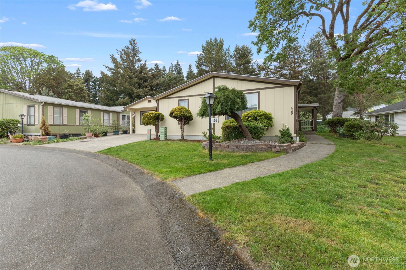 1829 137th Street E #101, Tacoma, WA 98445