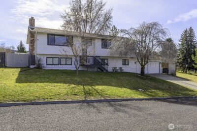 32 Diamond Street , Electric City, WA 99123 - Photo 1
